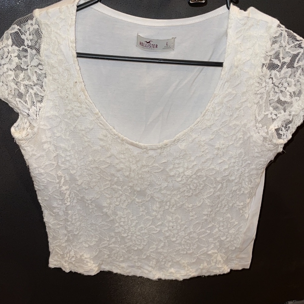 White floral crop top. Size Lg